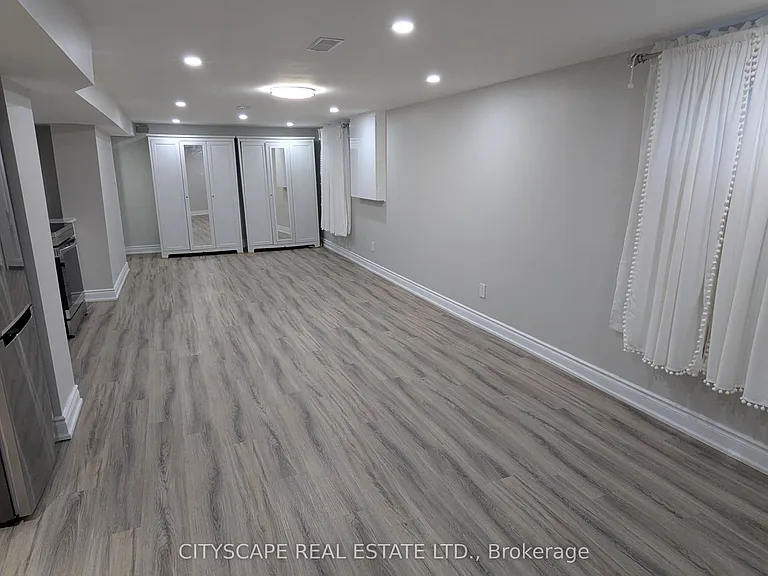 16 Melody Rd #BASEMENT — Photo 11