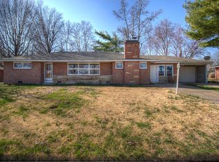 192 Circle Dr, Herrin, IL 62948