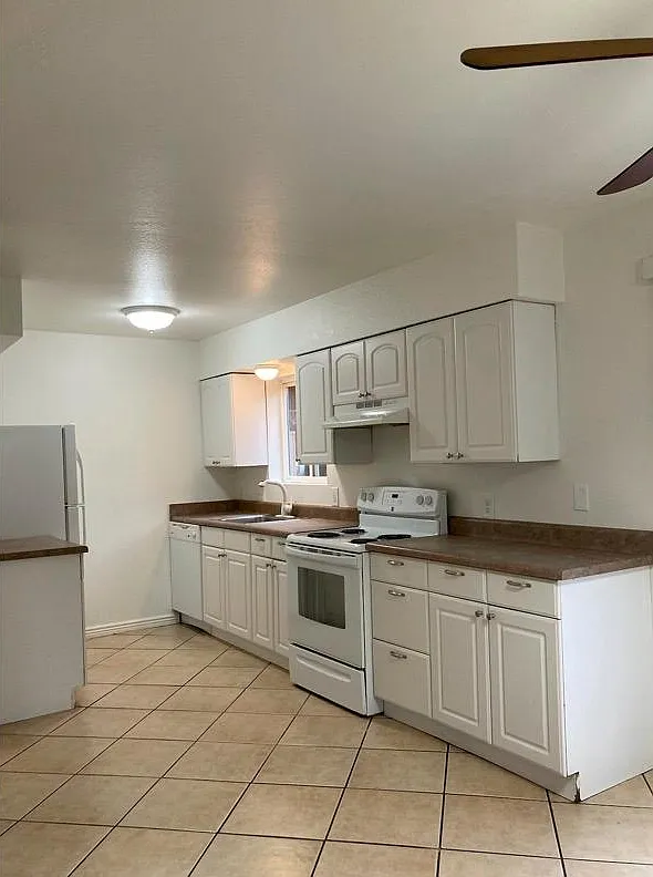 3 bed, 1.5 bath, 1250 sqft, $2,300 — Photo 4
