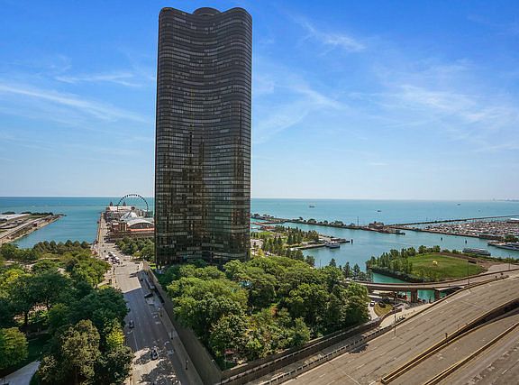 5th image of 530 N Lake Shore Dr #2005E