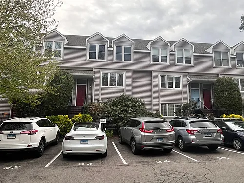 2700 Bedford St #O Photo 1