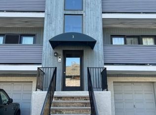 3 Domessina Ln APT F1, Caldwell, NJ 07006