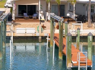 21 7th St, Key Colony Beach, FL 33051