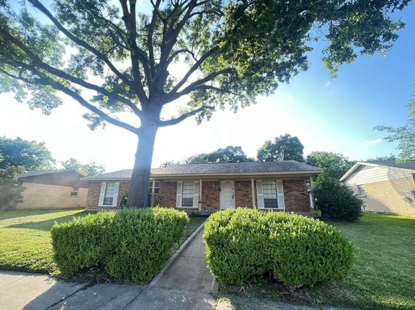1105 Springlake Dr