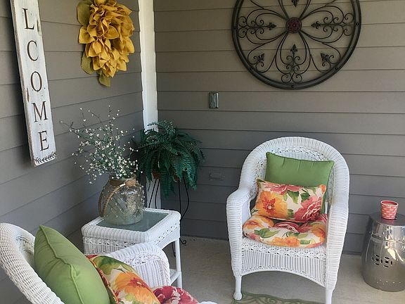 Front Sitting Porch