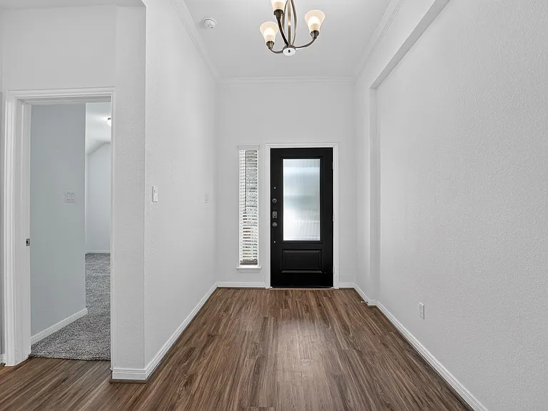 516 Panzano Dr — Photo 2