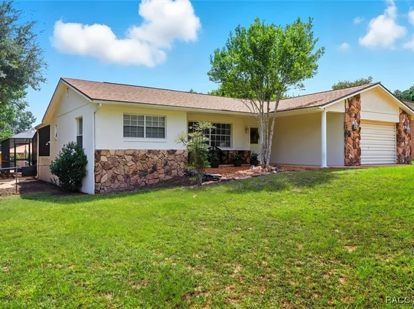 305 Edison St, Inverness, FL 34452