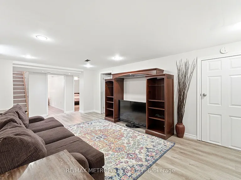 56 Charing Cross St #MAIN BSMT — Photo 25