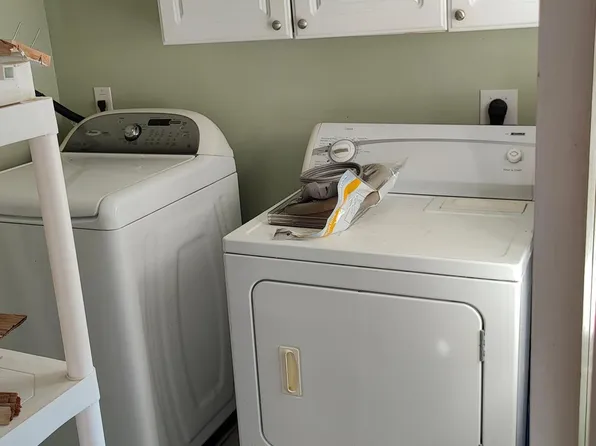 131 Greble St, Warwick, RI 02886