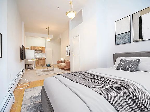 2nd image of 10 Claver Pl APT 3A