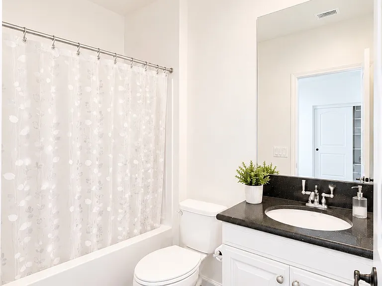 827 Terrace Ln E #10 — Photo 22