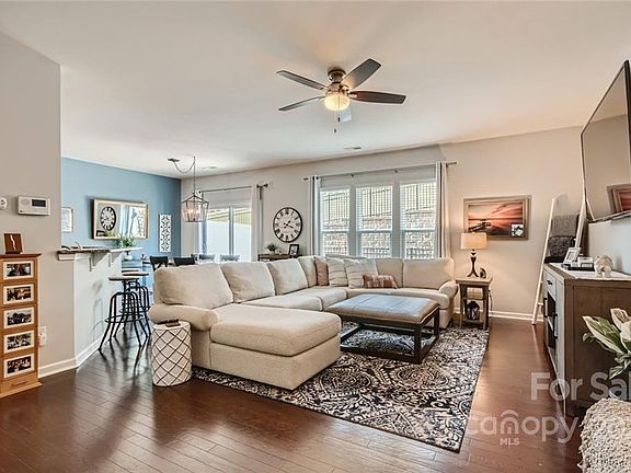 4th image of 4121 Station Square Ct