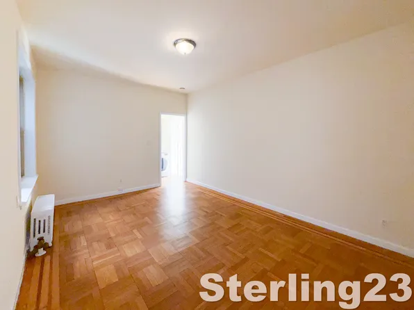 219 Brightwater Court image 2 of 9