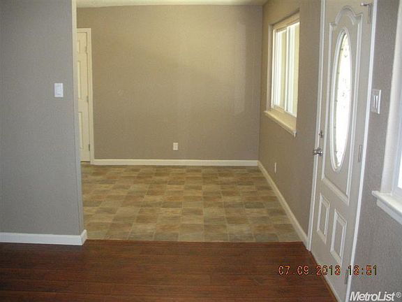 5th image of 3624 Branch St