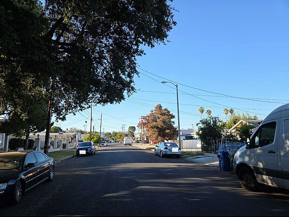 4th image of 7125 Geyser Ave