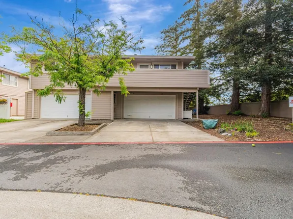 64 Los Padres Circle, Novato, CA 94947