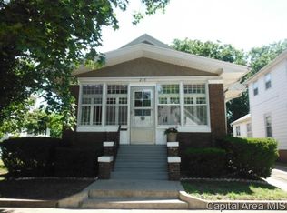 235 Sumner St, Galesburg, IL 61401