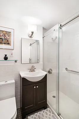 Sold by Compass | media 18