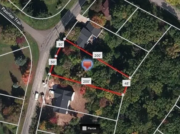 Navajo Trl, Malvern, OH 44644