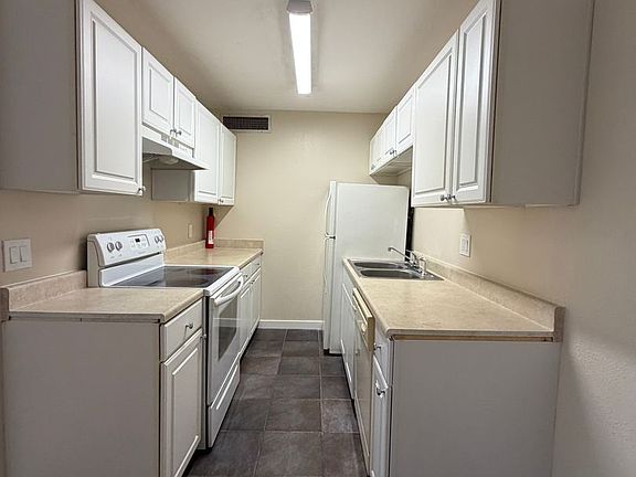 5th image of 5803 N Camino Esplendora #5803103