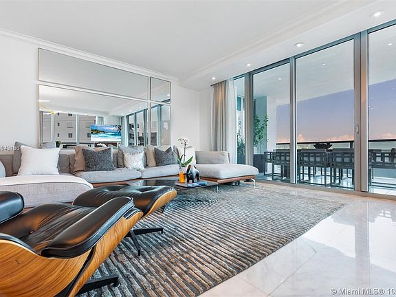 4th image of 1331 Brickell Bay Dr APT 1011