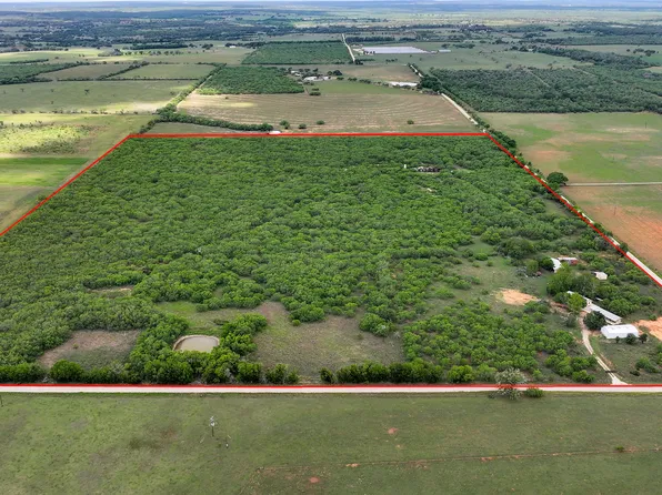 1702 County Road 116, Nixon, TX 78140