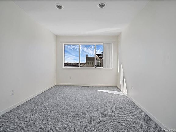 5th image of 6 Harbour Clos #6