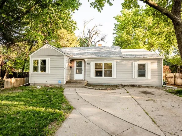 723 E 4th St, Newton, KS 67114