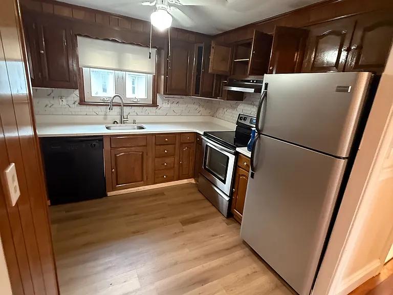365 Ames St #2 — Photo 4