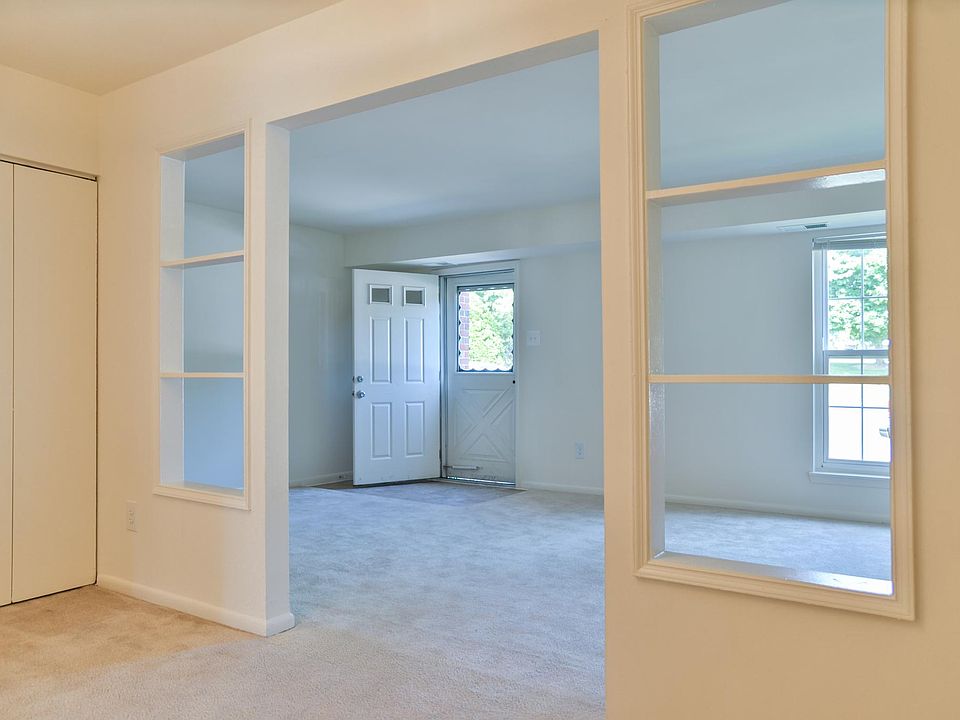 2nd image of 1317 Taney Ave