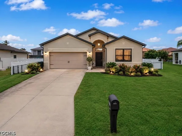 2117 SW 22nd Ct, Cape Coral, FL 33991