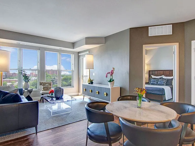 Gatsby Apartments — Photo 5