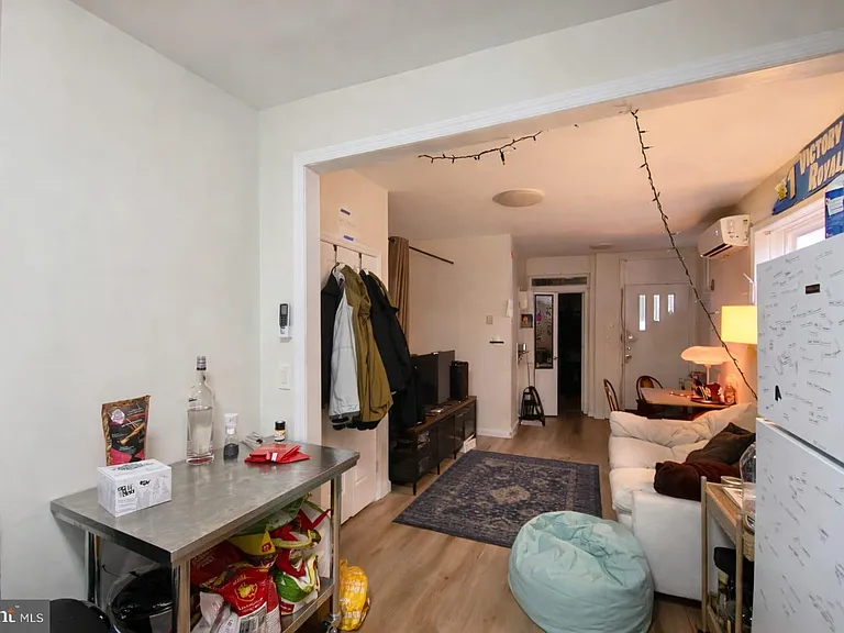 3215 Summer St — Photo 18