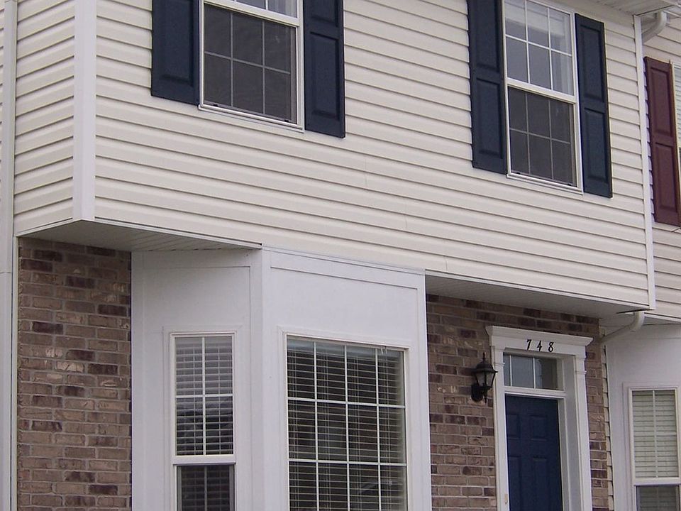 Front view of townhome