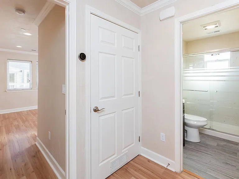 4757 Augustine St — Photo 8
