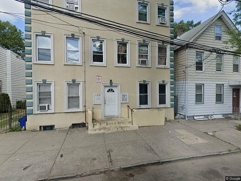 1st image of 190 Ridge St #6