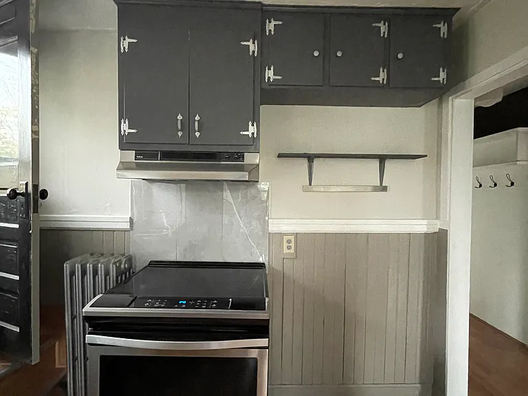 Springhill Ave — Photo 24