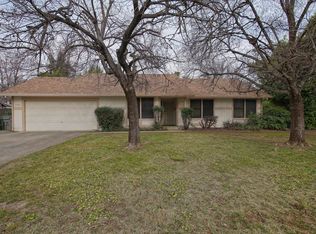 6785 Creekside St, Redding, CA 96001