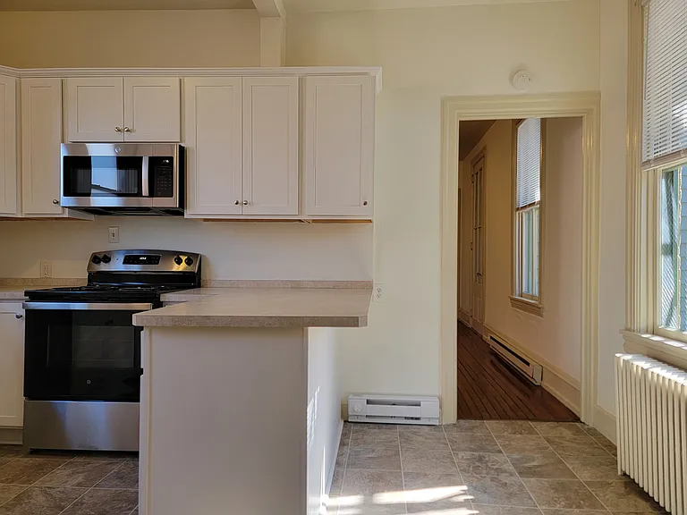 320 N Lime St #D — Photo 8