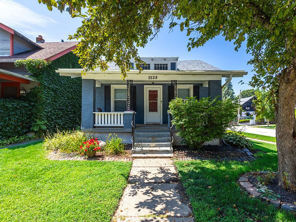 1st image of 2528 Leclaire St