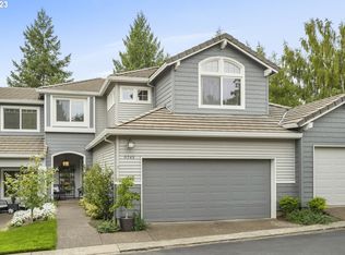 9745 NW Silver Ridge Loop, Portland, OR 97229