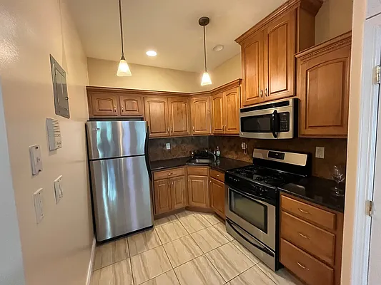 Rented by Corcoran | media 8