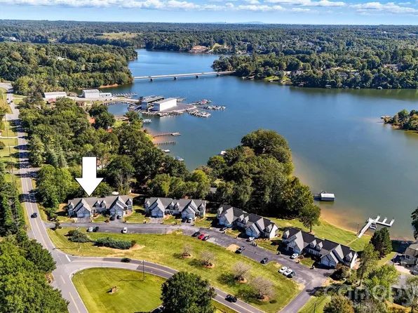 19 Heron Cove Loop, Hickory, NC 28601