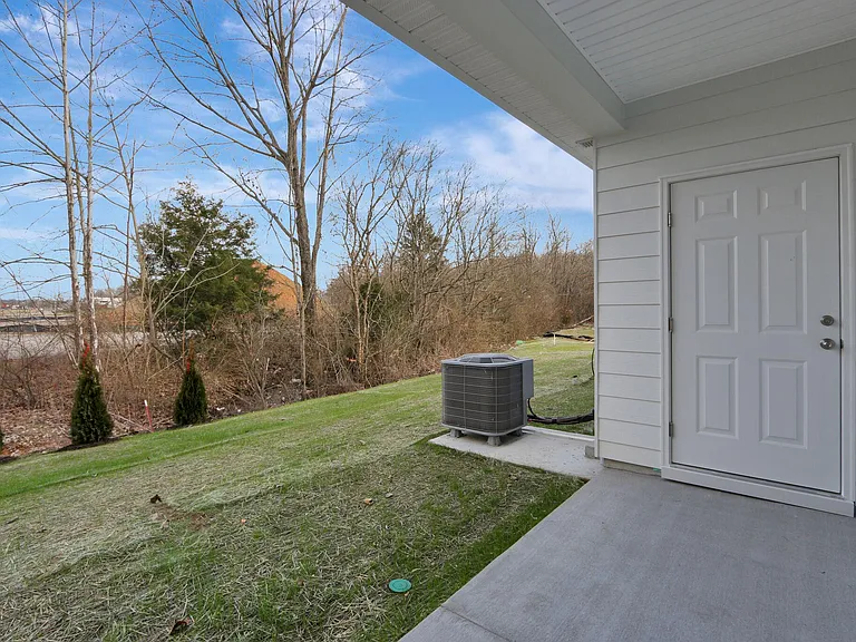 1303 Walker Way — Photo 28