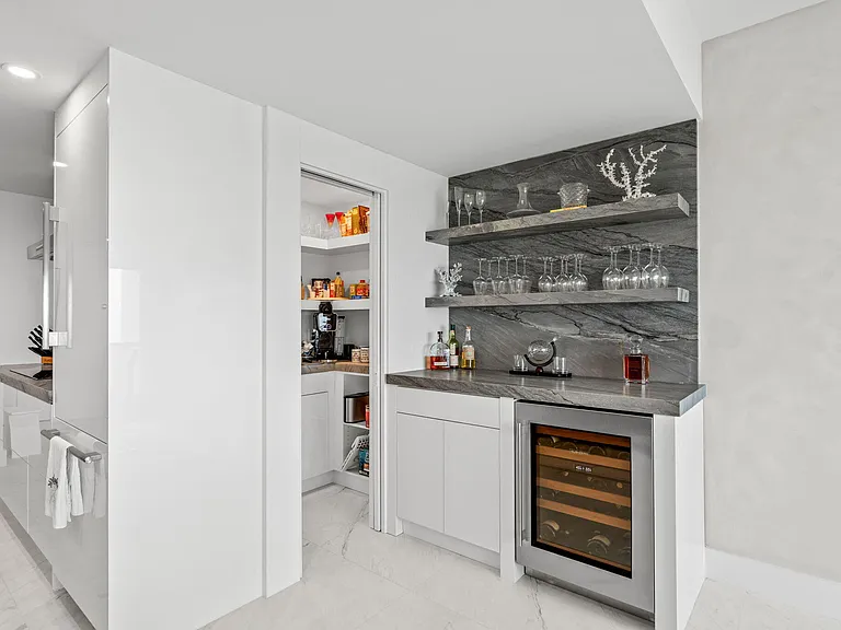 4301 N Ocean Blvd #1706 — Photo 8