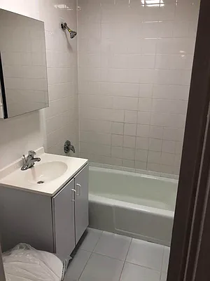 Rented by Contact Realty | media 4