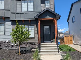 65 Silverton Glen Gate SW #65, Calgary, AB T2X5C4