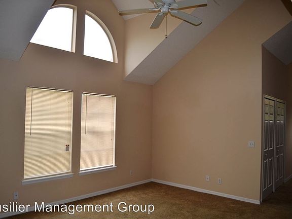 5th image of 5986 Westgate Dr APT 302