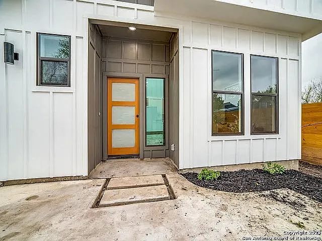 1035 S Pine St #401 — Photo 2