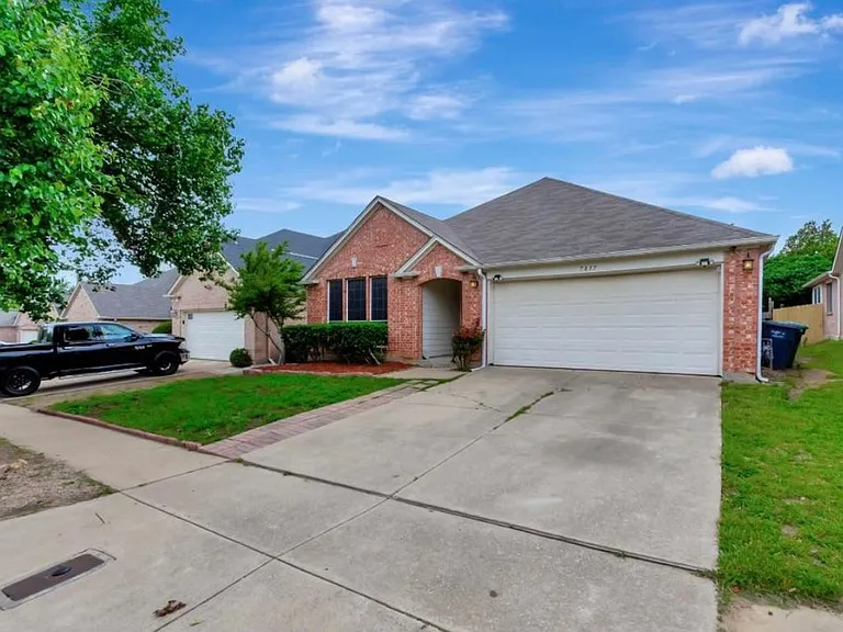 7817 Orland Park Cir — Photo 2